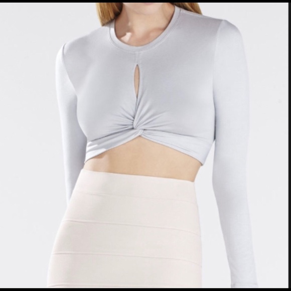 BCBGMaxAzria Tops - Bcbg Maxazria Taelor twisted crop top. BCBGMaxAzria Tops - Bcbg Maxazria Taelor twisted crop top.